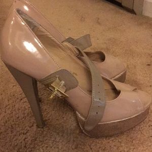 Steve Madden Sparkly Nude heels